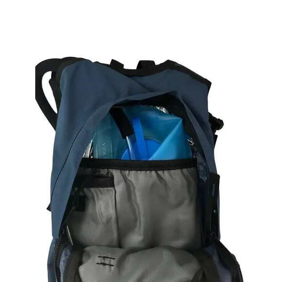High Sierra Blue Airmesh Hydration Pack Water Bladder 2L Backpack hike - Picture 3 of 8